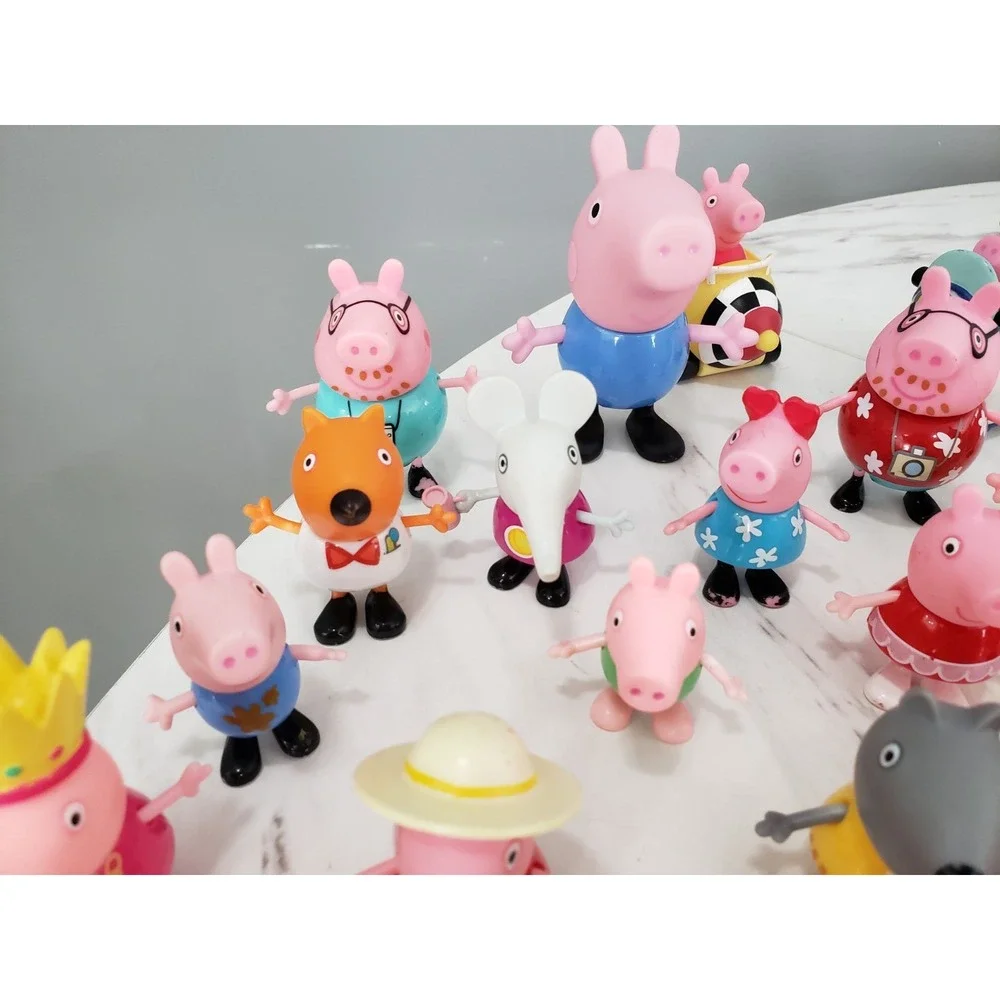 Lot 40+ Peppa Pig Family Friends Figures Bundle Mummy Daddy Grandma George #2